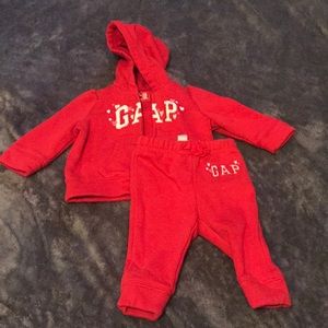 Baby Gap sweatsuit